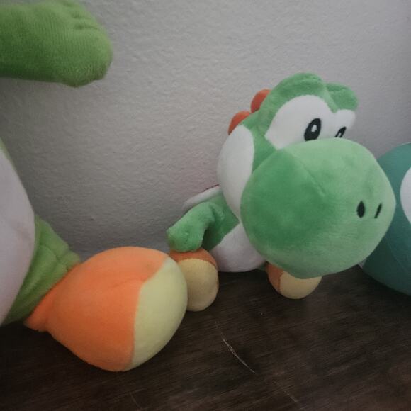 Yoshi Nintendo Plush Lot 2 Yoshi 1 Mushroom Super Mario Brothers Bundle Cute. EC - Picture 3 of 8